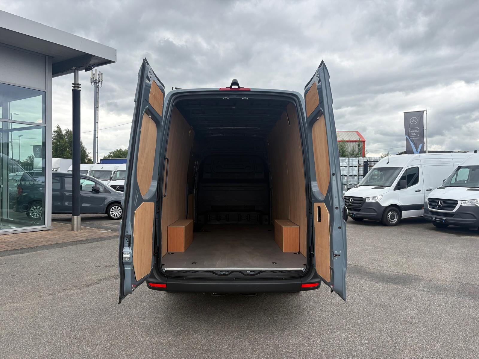 Mercedes-Benz Sprinter